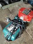 Продам зарядное Makita