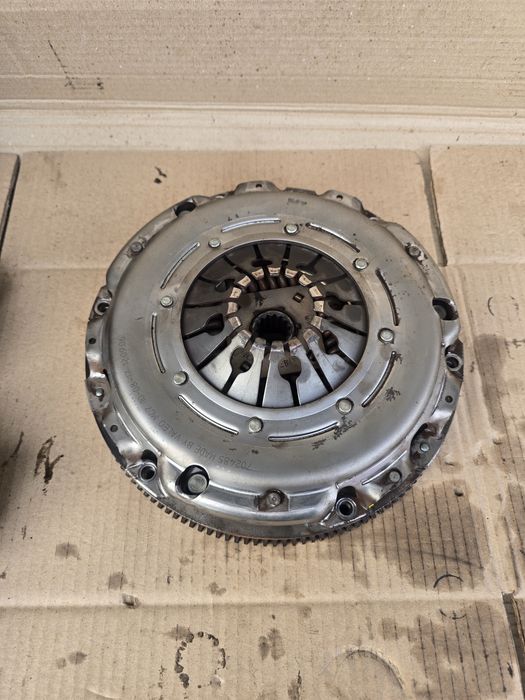 сцепления комплект сцеплення opel Astra G Zafira A  2.0 DTI