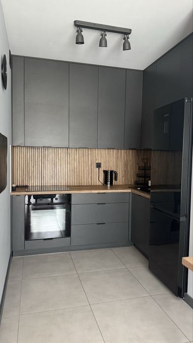 Apartament blisko lotniska, pokoje pracownicze self check in