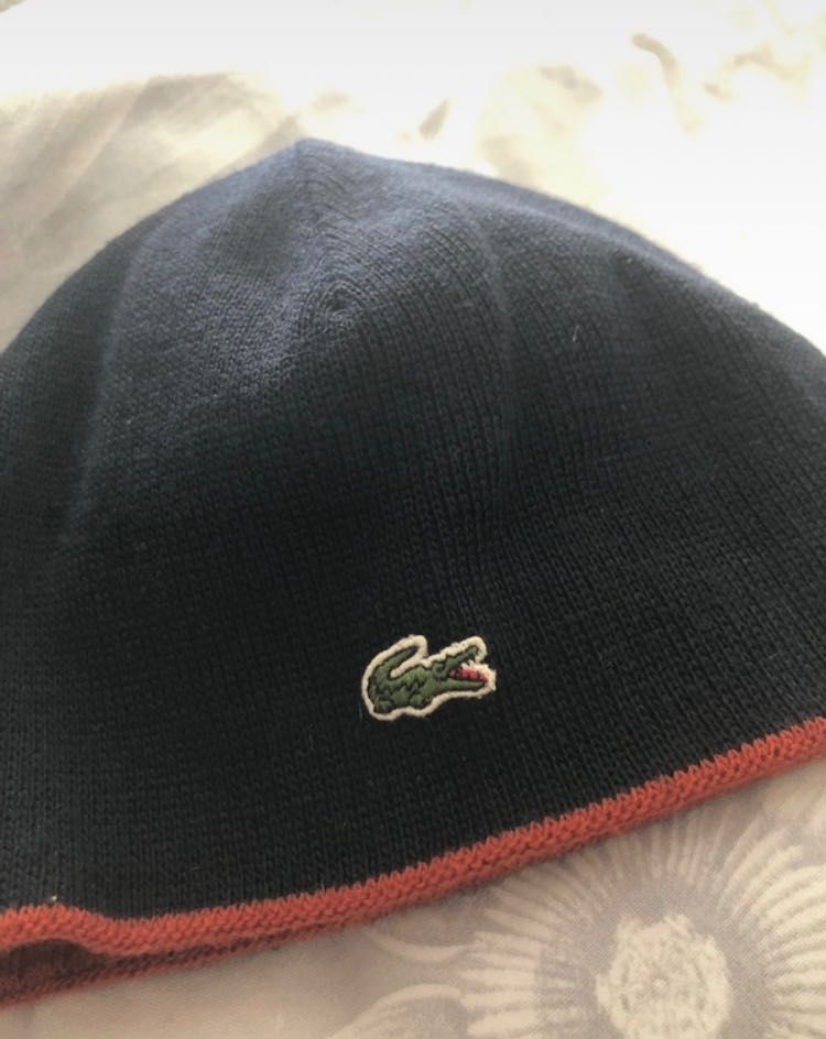 Gorro lacoste feminino