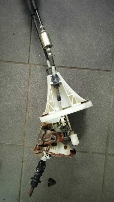 Wybierak linka zmiany biegów Mitsubishi Grandis 5C01