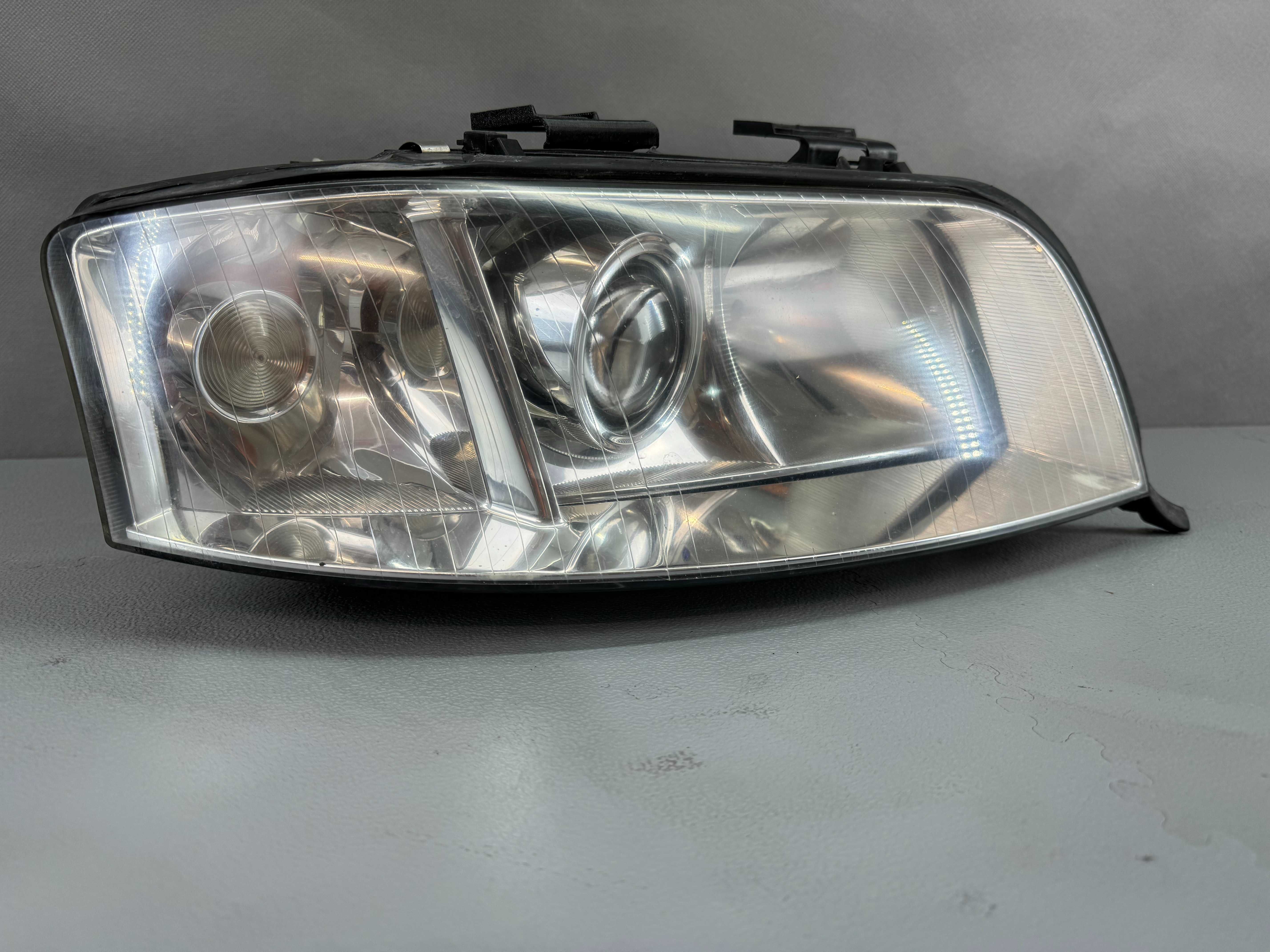 Audi A6 C5 LIFT FL Lampa Przód Przednia Xenon Prawa Europa Kompletna