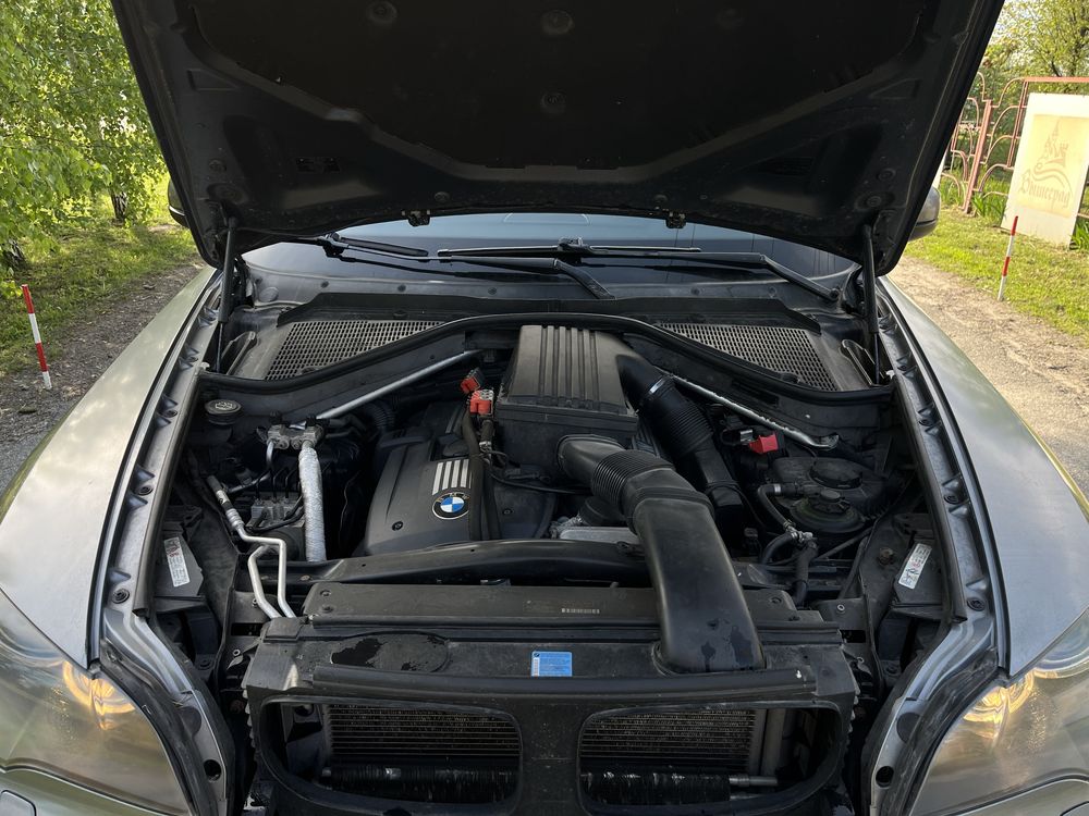 BMW X5 3.0 газ/бензин