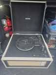 Gramofon firmy Deventer .