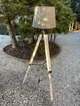 Kema Keur lampa trójnóg tripod drewno
