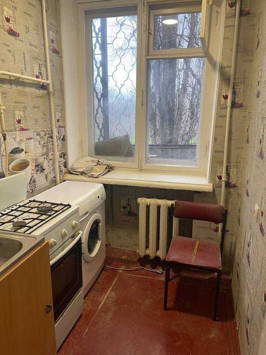 Сдаю 1 ком.квартиру малосемейку в Лесках.