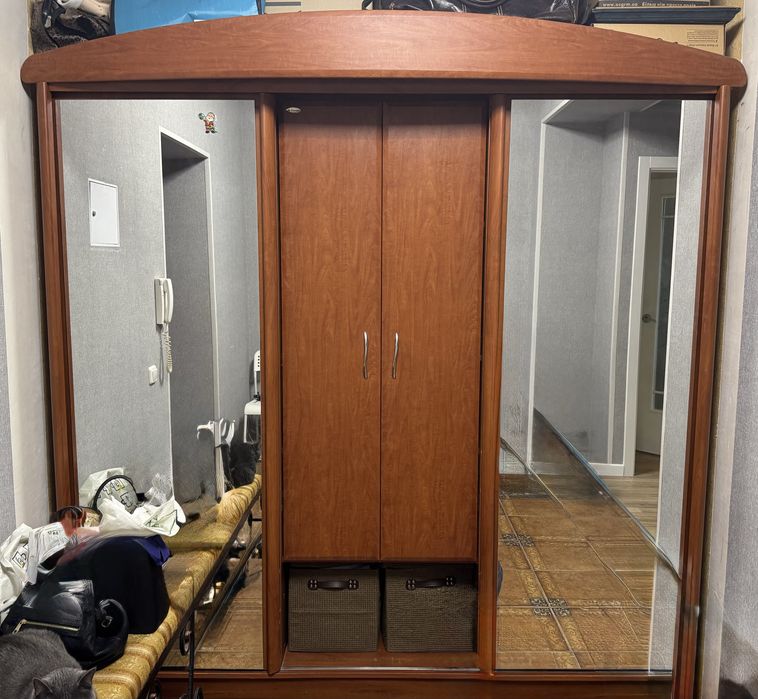 Продам шафу купе