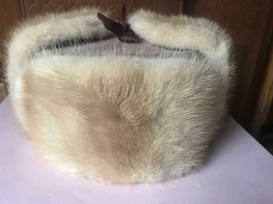 Чоловіча шапка в комбінації норки із натуральною замшею