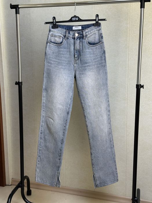 Джинси прямого грою redial