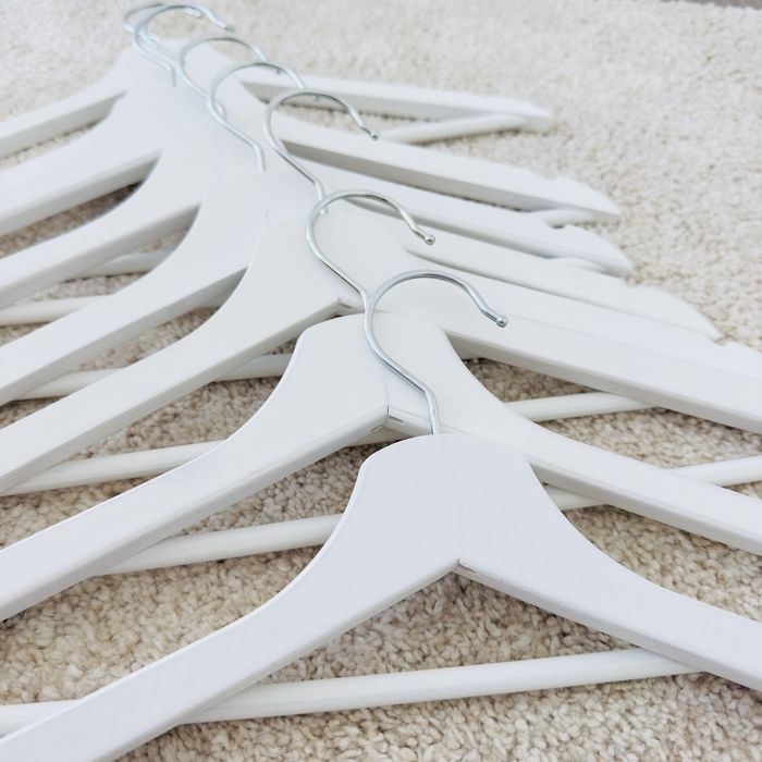 Conjunto de 8 cabides brancos