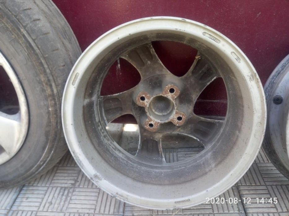 Диск пежо R15 4 108 .