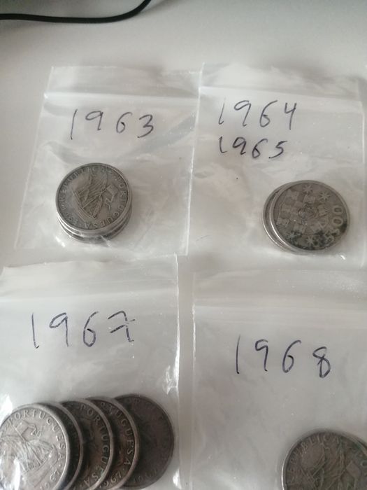 Vendo lote de 21 moedas de 5 escudos (portes incluídos)