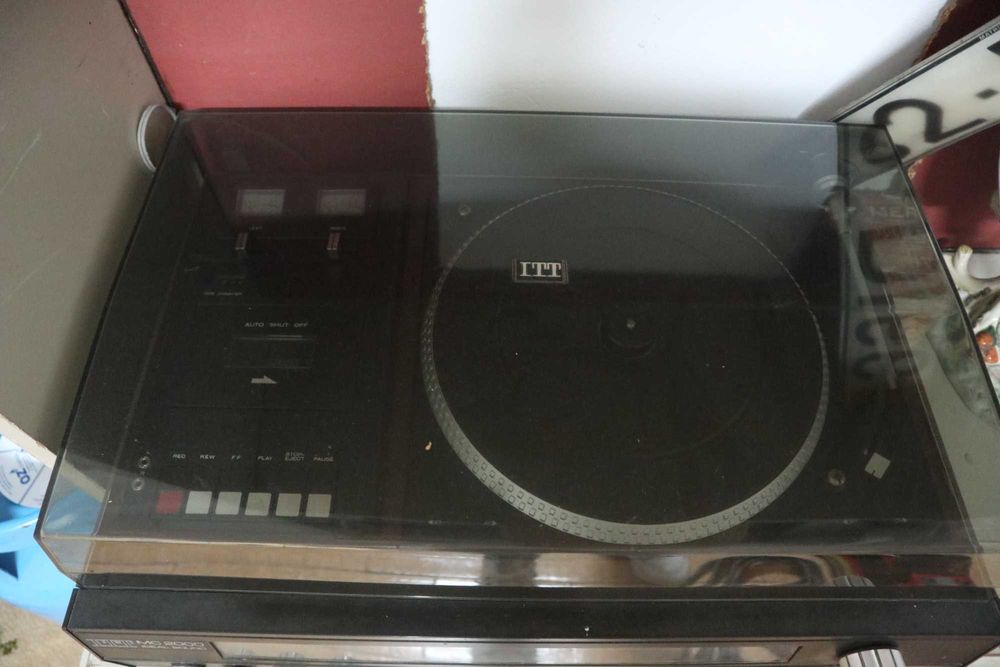 Gira Discos  ITT MC 2000