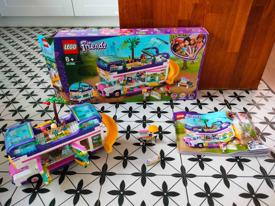 •	Lego Friends Autobus Przyjaźni 41395