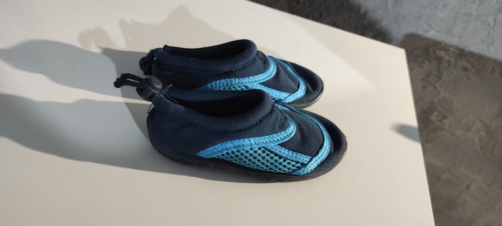Buty kąpielowe, pieluszka kąpielowa, majteczki kąpielowe