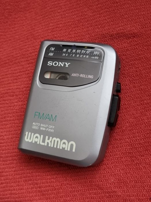 Walkman Sony WM FX 141 ładny jest