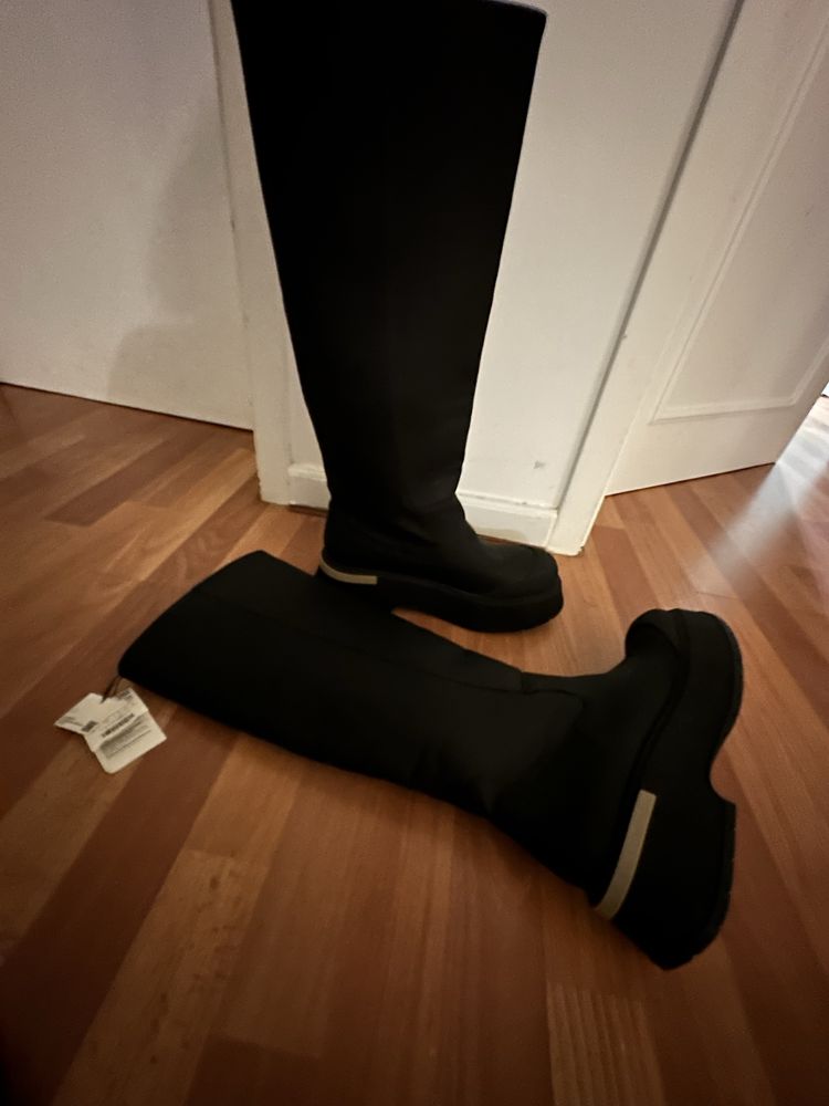Botas altas de plataforma  preta Zara 40