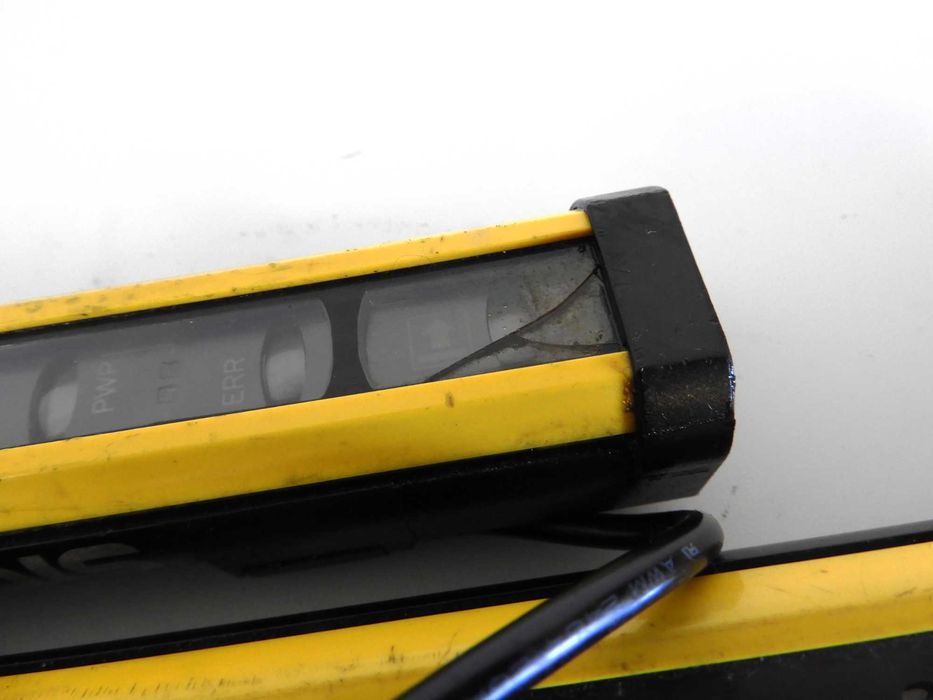 Przemysłowe optyczne kurtyny bezpieczeństwa SICK