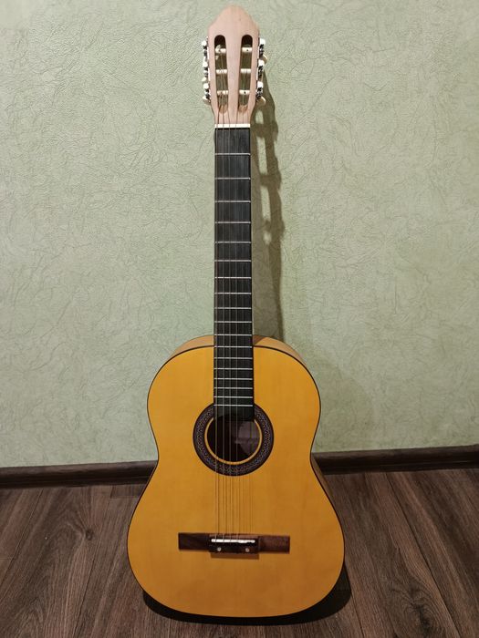 Продам Гітару класичну