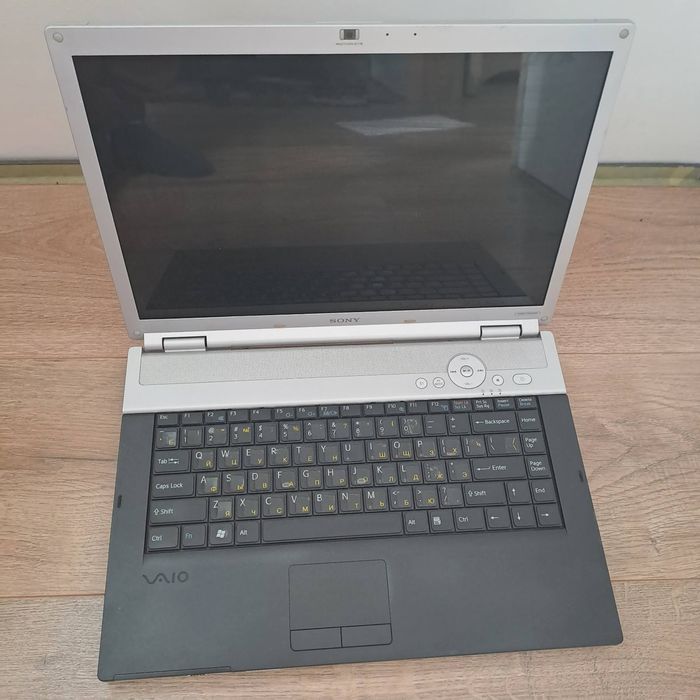 Ноутбук Sony VAIO VGN-FZ21MR  Intel core 2 duo 2.0, ОЗУ 3gb, hdd 160gb