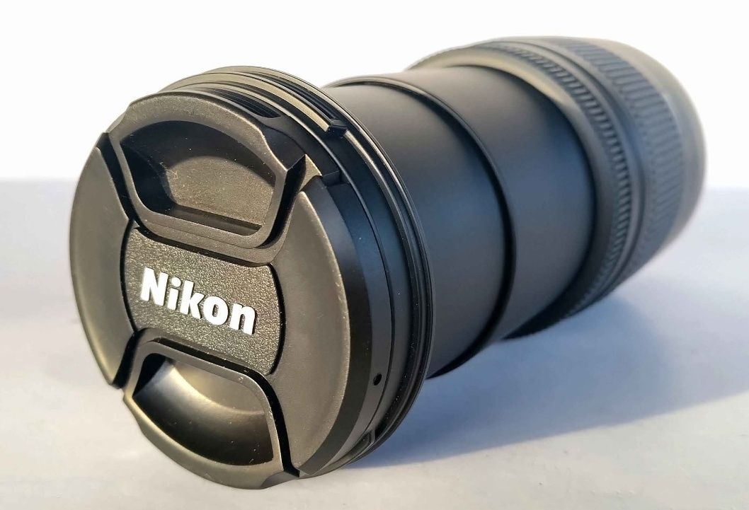 Para Nikon. Objectiva Sigma DC 18-250mm 1:3.5-6.3 MACRO HSM