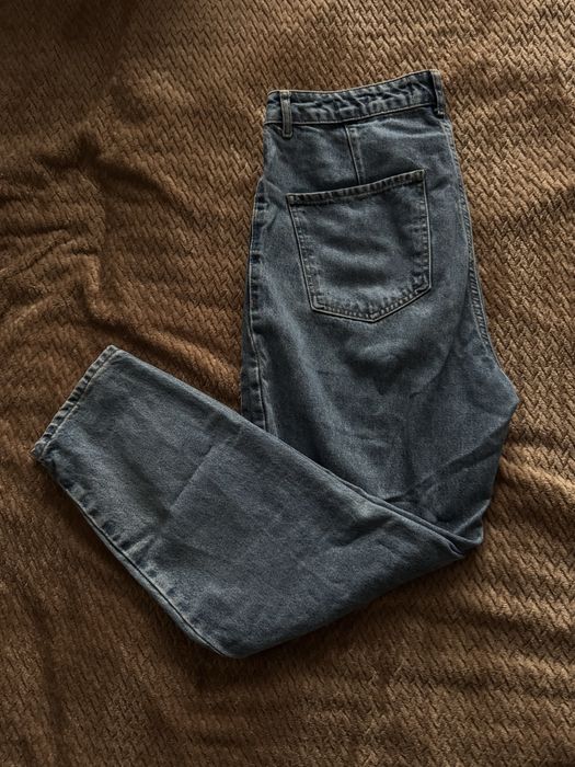 Сині джинси mom з ґудзиками