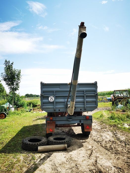 Przyczepa rolnicza Bergmann 8t 3 strony wywrotka zarejestrowana