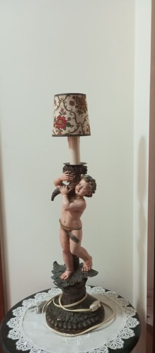 Candeeiro Anjo muito antigo, em cerâmica.