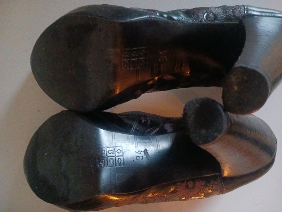 Sapatos cinza e preto, Prof , tamanho 34/35