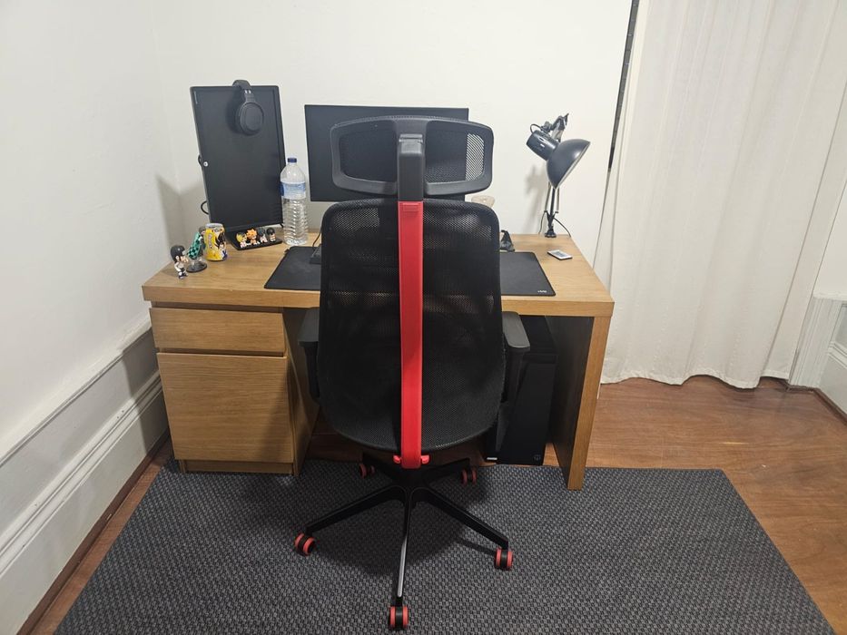 secretária com gaveta