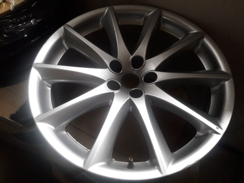 Felgi 19" Jaguar 5x108