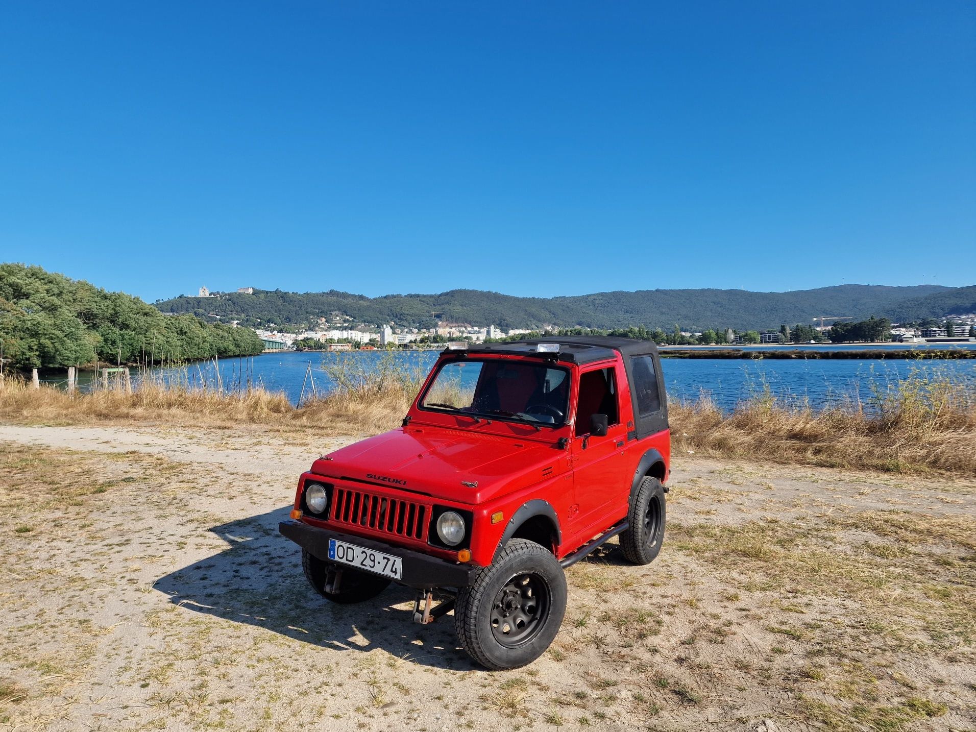 Suzuki Santana SJ 410 Cabrio 4 lugares.