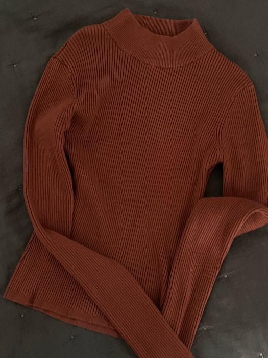 Кофта , тепла , коричнева