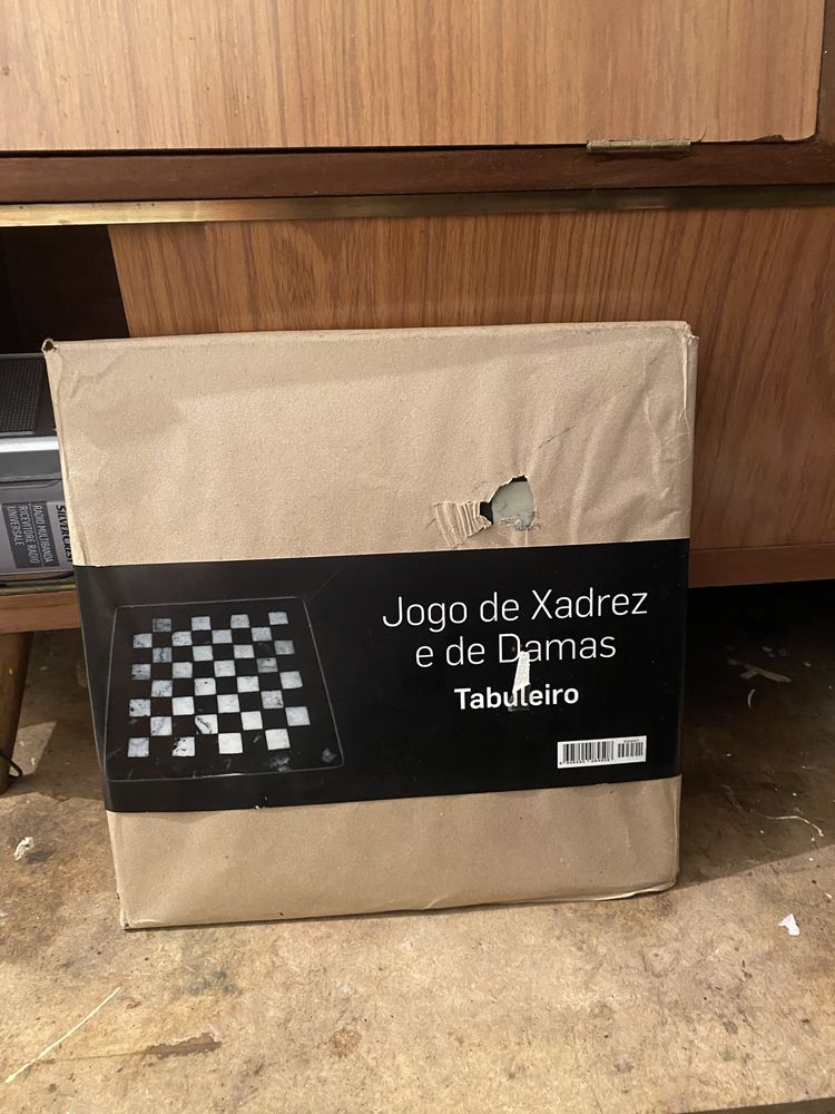 Tabuleiro (Xadrez e Damas) em Pedra (Fosseis Orthoceras)