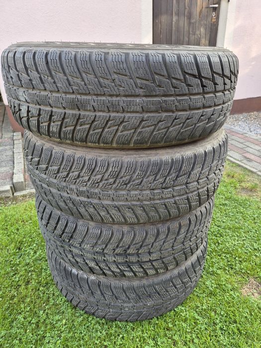 Opony zimowe Nokian WR SUV3 215/65R17 4szt. 7mm bieżnika!