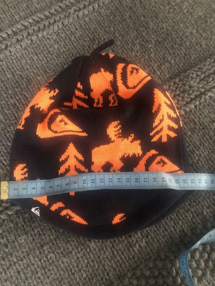 Pomarańczowo-czarna czapka dziecięca Quiksilver Cookie