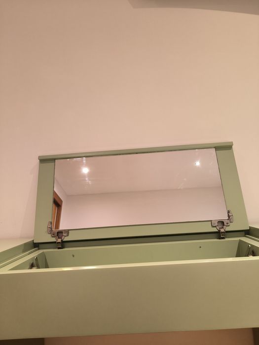 Móvel quarto/secretária