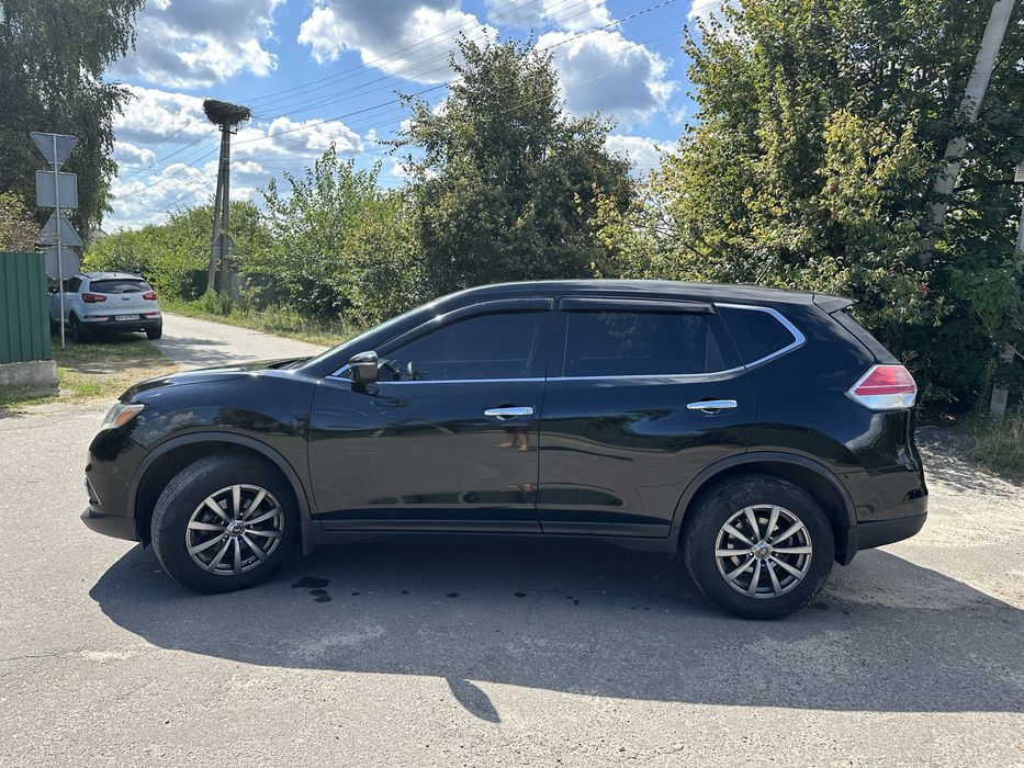 Авто Nissan  Rogue .Терміново.