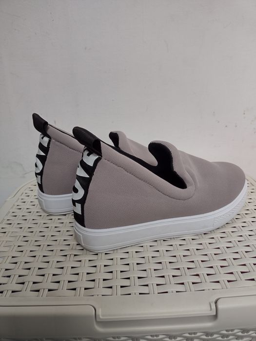 Nowe buty na koturnie