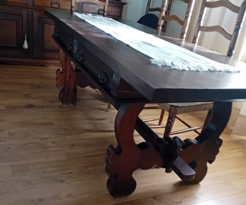 Mesa de sala oferta de 4 cadeiras
