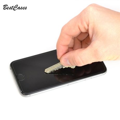 Защитное закаленное стекло на iPhone Айфон