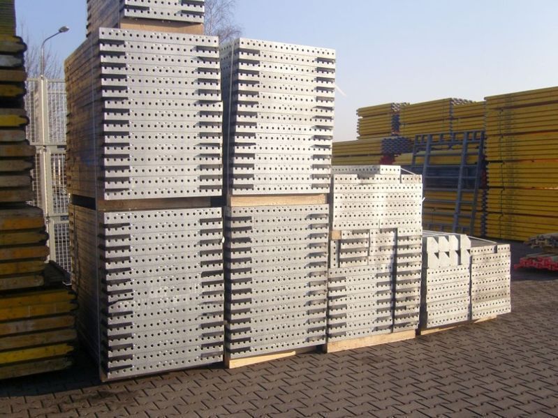 Szalunki ścienne lekkie. 56 m2  fundamentowe Tekko