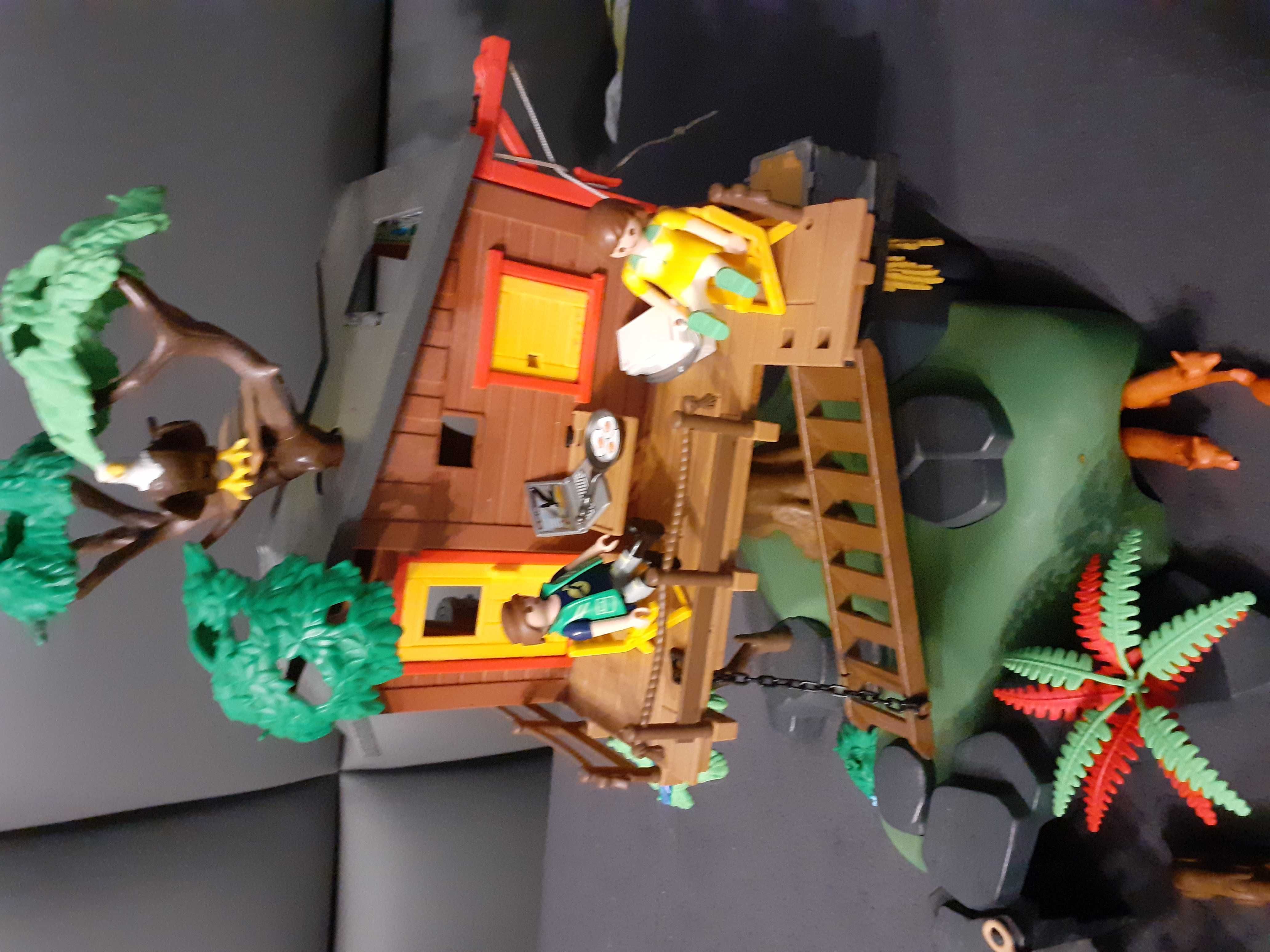 Playmobil domek na drzewie