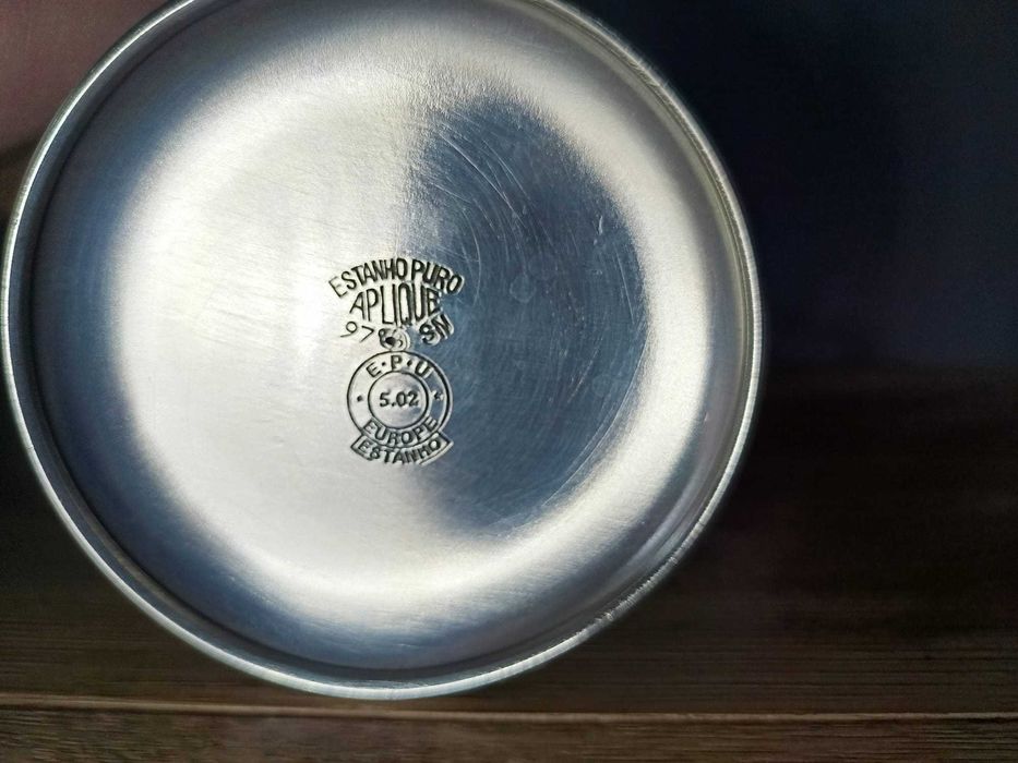 Garrafa em Estanho Puro 97% — APLIQUE Europa