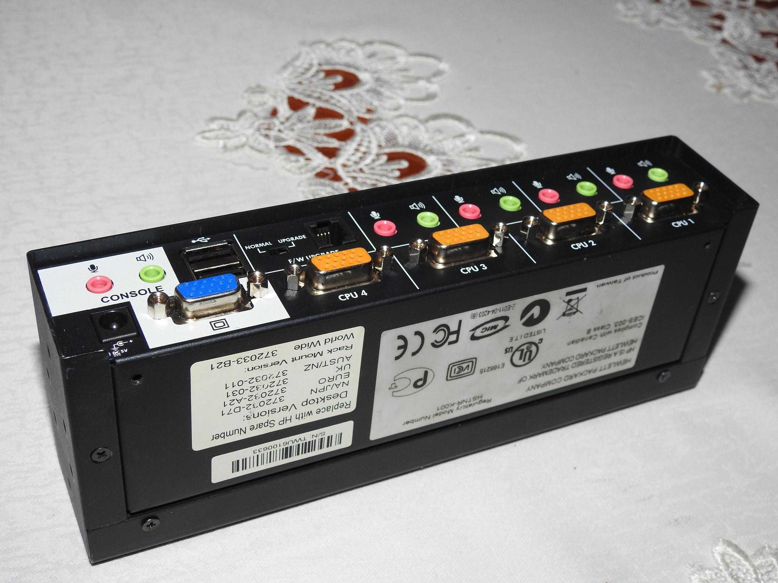 Przełącznik KVM HP 1x4 USB/PS2 KVM Switch 372032-A21