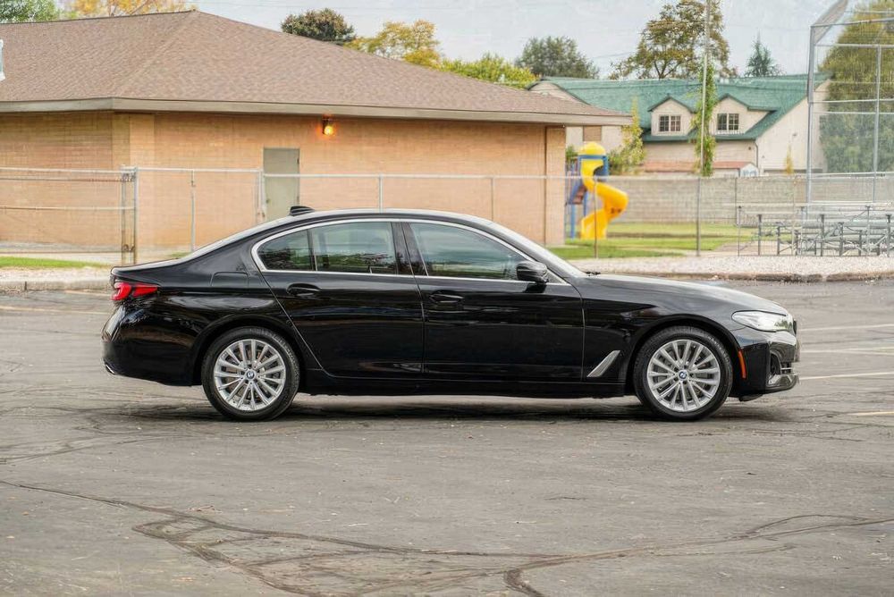BMW 5 Series 530i xDrive      2023