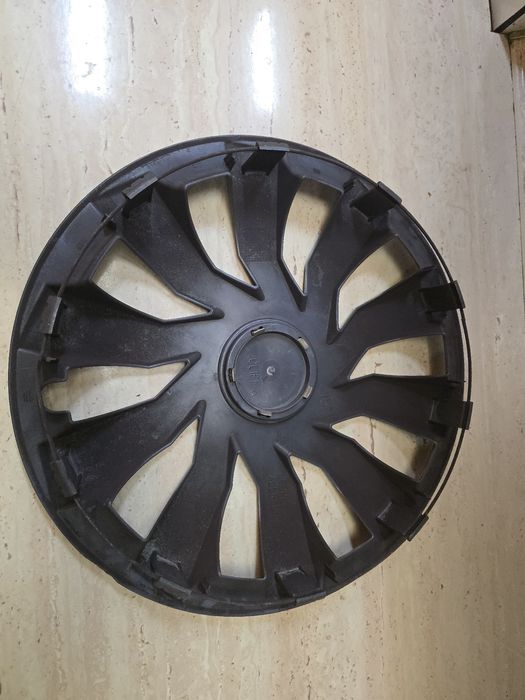 Sprzedam czarny kołpak 15" DACIA