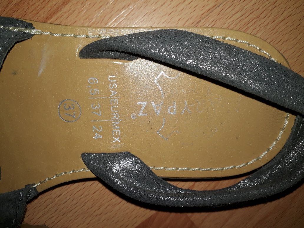Sandały Marypaz kolor srebrny rozm.37(24 cm.).
