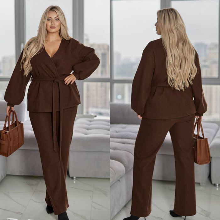 Костюм. Великі розміри