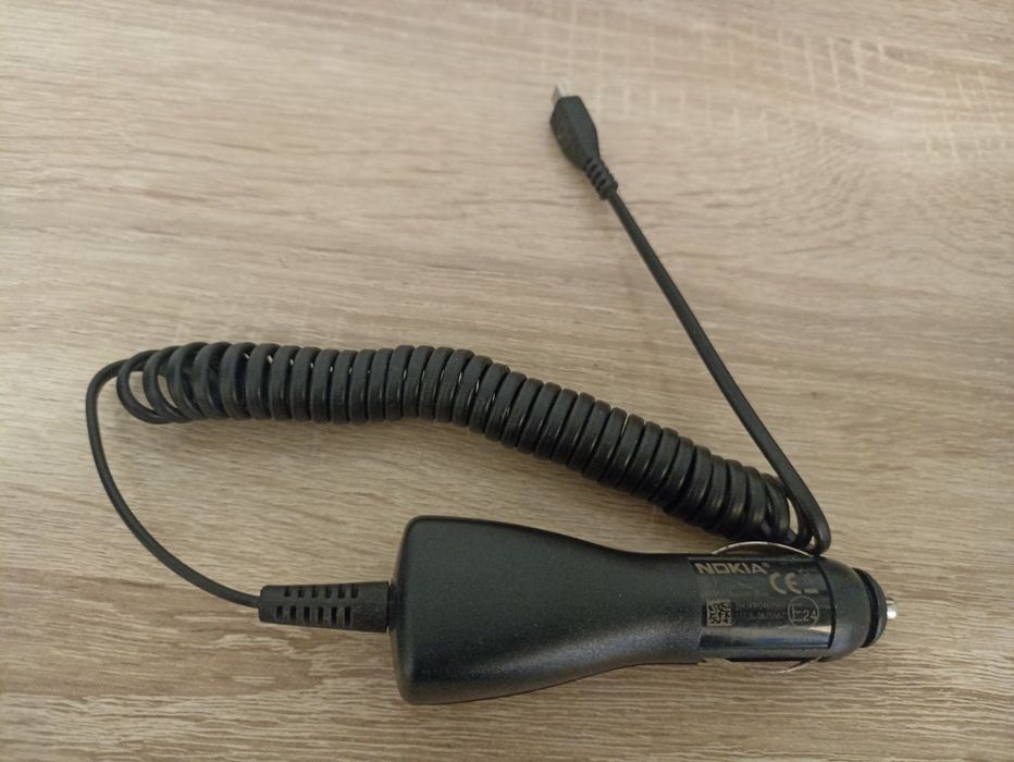 Зарядное устройство 12-24 Вт. мини USB.